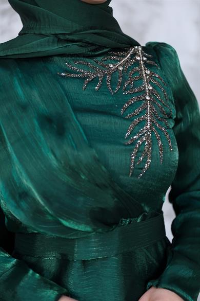 Hazen Patterned Tiered Evening Dress on the Front - Green