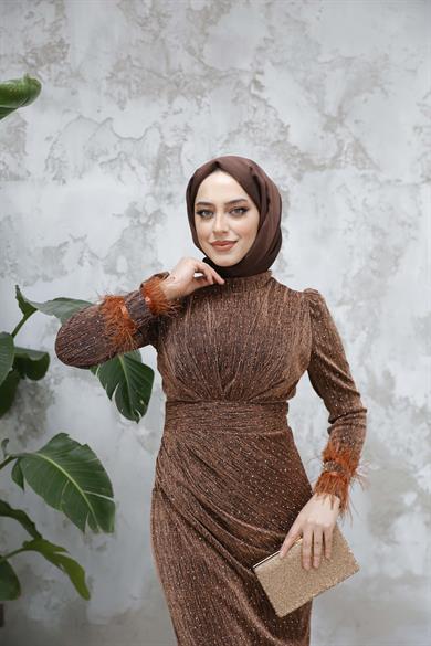 Kolu Tüylü Sim ve Taş Detaylı Abiye - Kahverengi