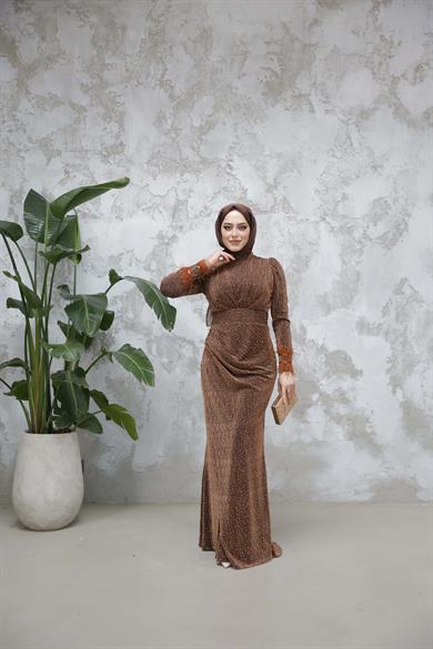 Kolu Tüylü Sim ve Taş Detaylı Abiye - Kahverengi