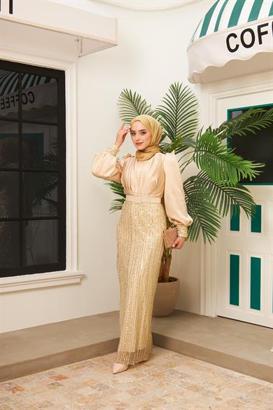 Önü Kat Detaylı Kemerli Eteği Pullu Abiye - Bej