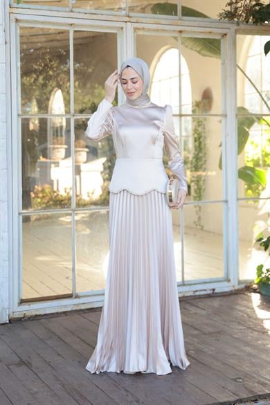 Plise Detay Saten Abiye - Bej