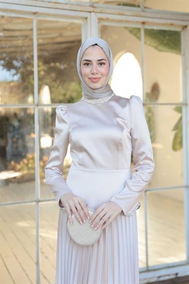 Plise Detay Saten Abiye - Bej