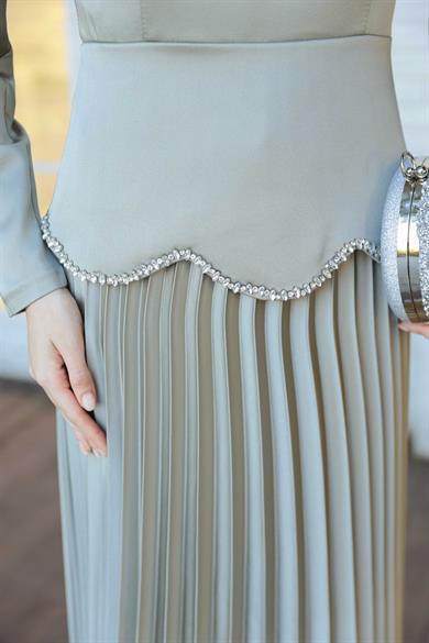 Plise Detay Saten Abiye - Mint Yeşil