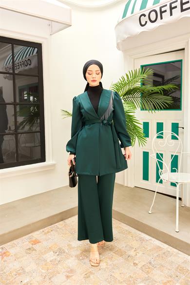 Püskül Detay Scuba Takım - Zümrüt Yeşil