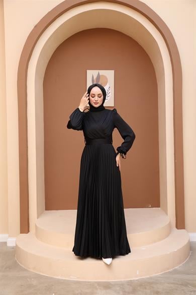 Zuhal Evening Dress - Black