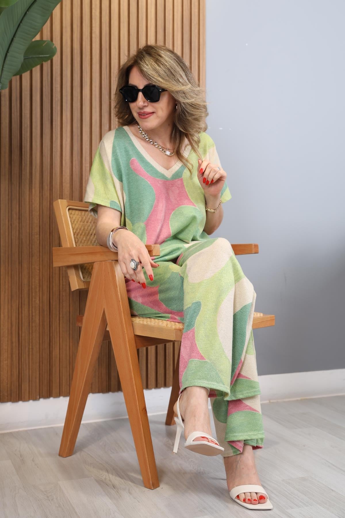 Batik Desen İthal V Yaka Yeşil Triko Takım