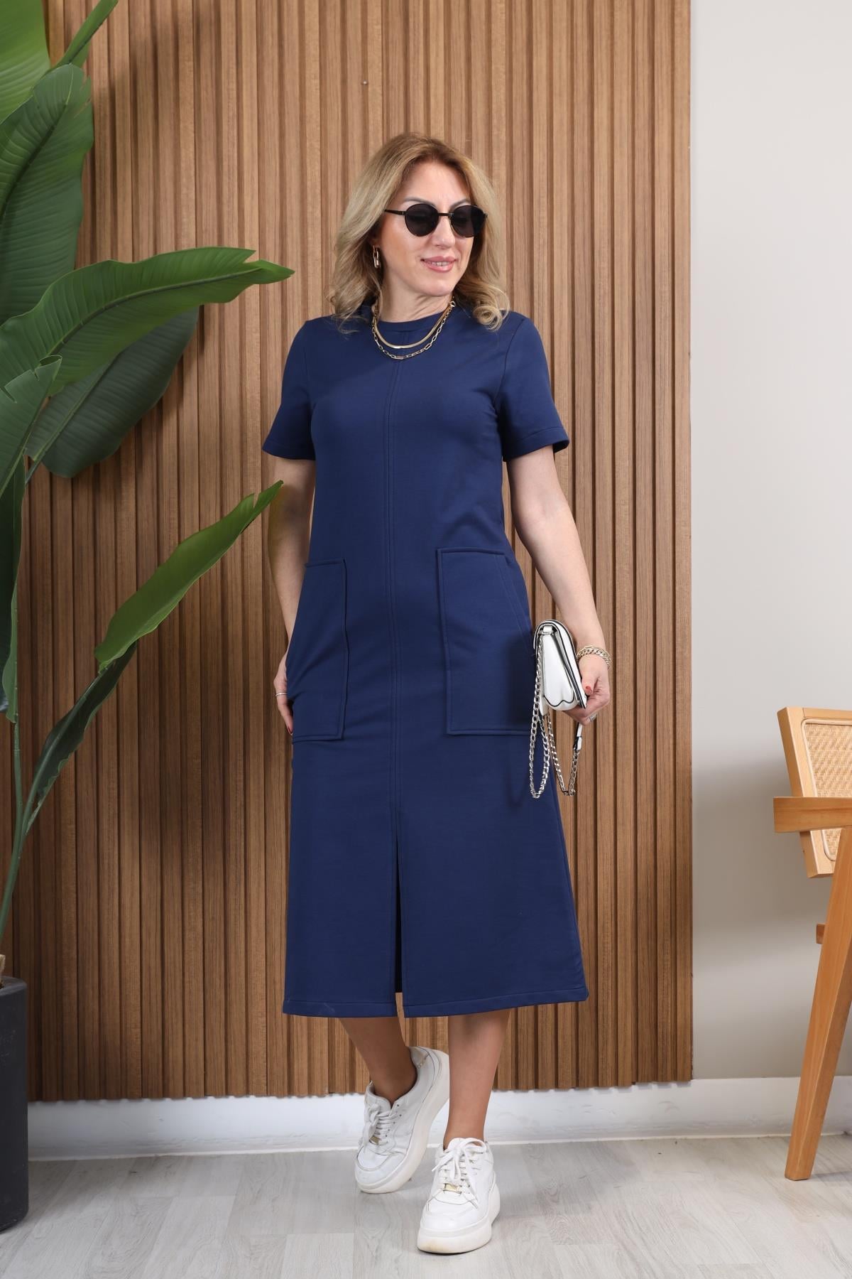 Cep Detay Lacivert Elbise
