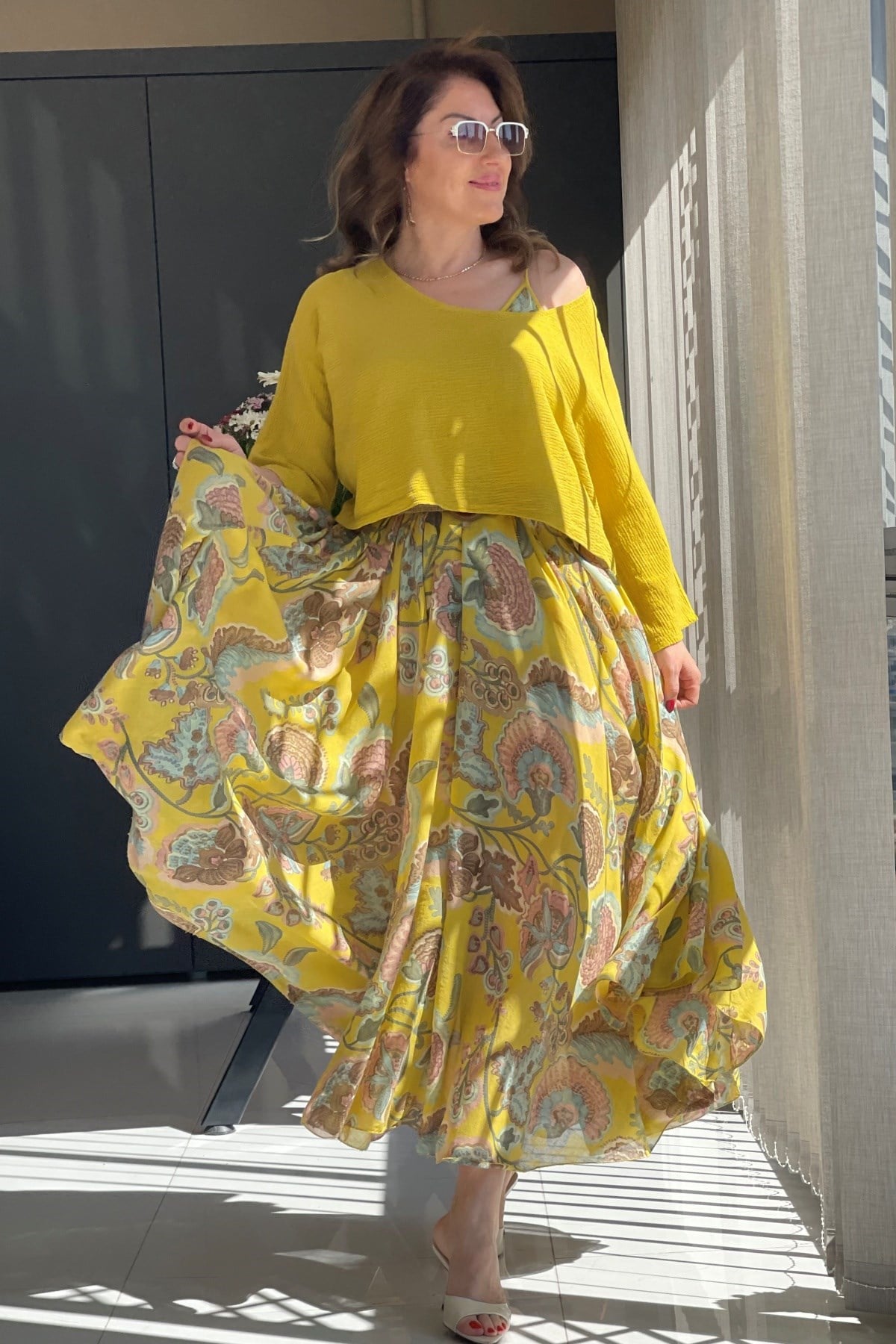 Çiçek Desen İthal Sarı Elbise