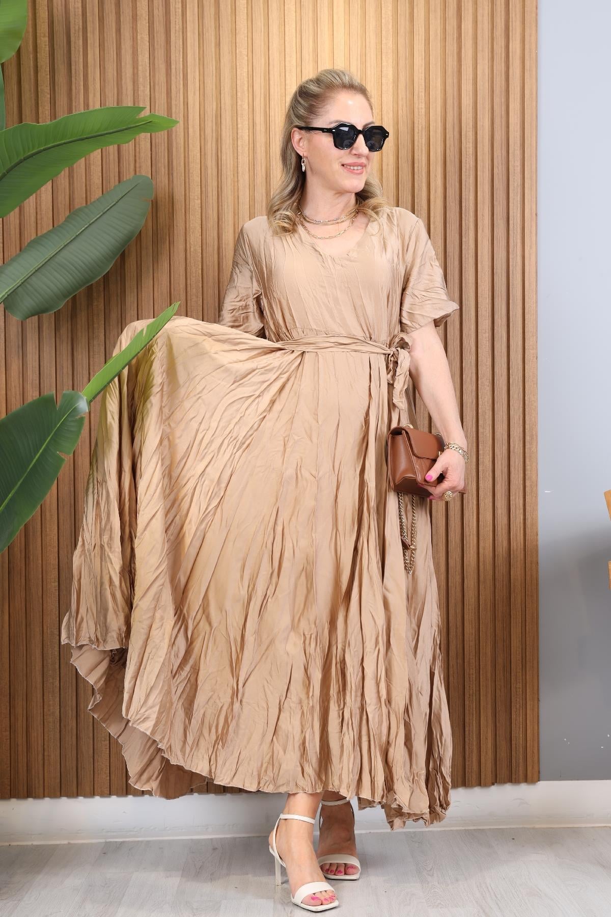 İthal İpek Saten Kırışık Model Gold Elbise