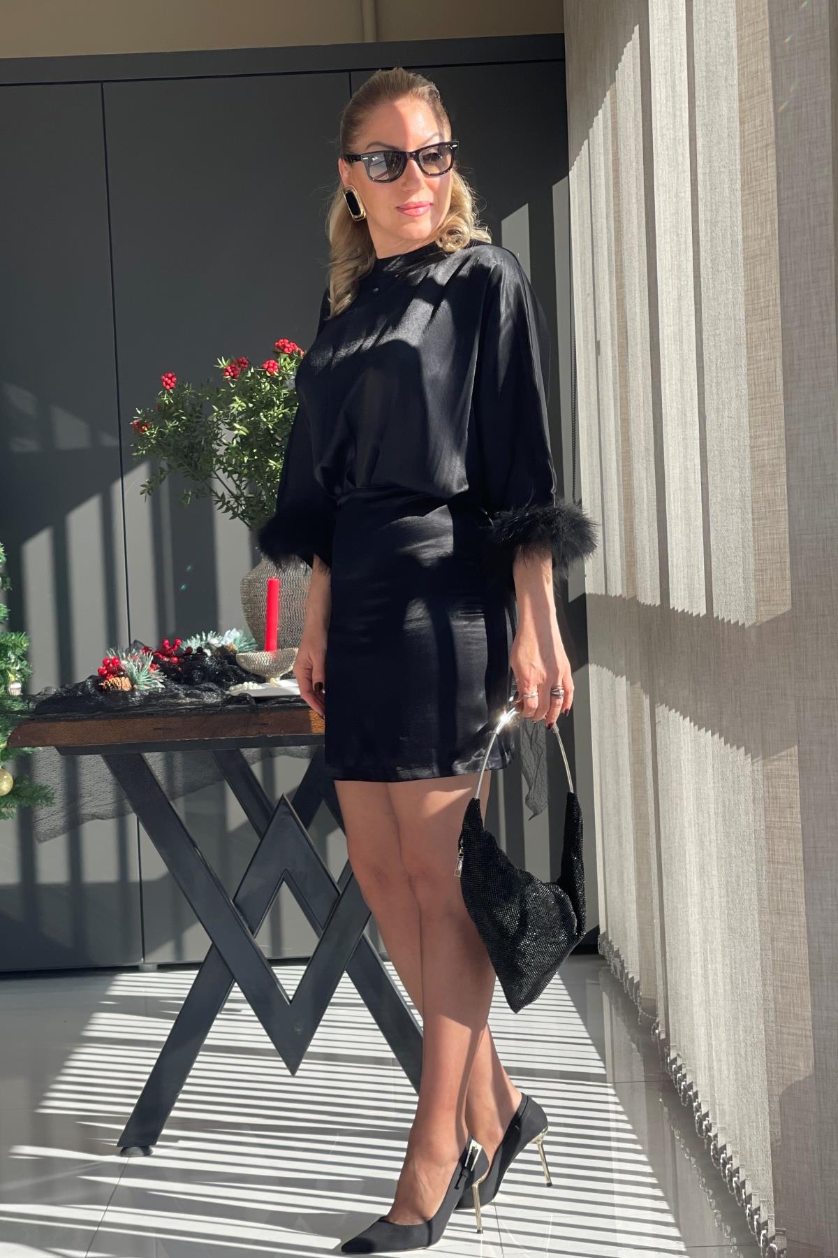 Tüy Kol Siyah Saten Elbise