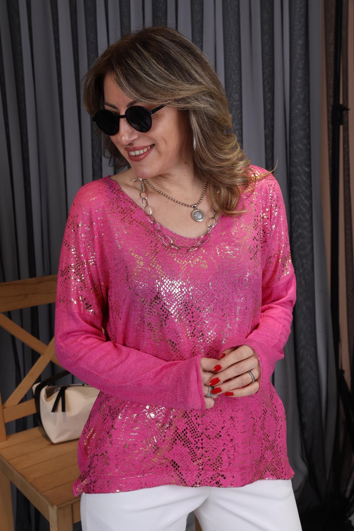 Yılan Derisi Pullu İthal Pembe Bluz