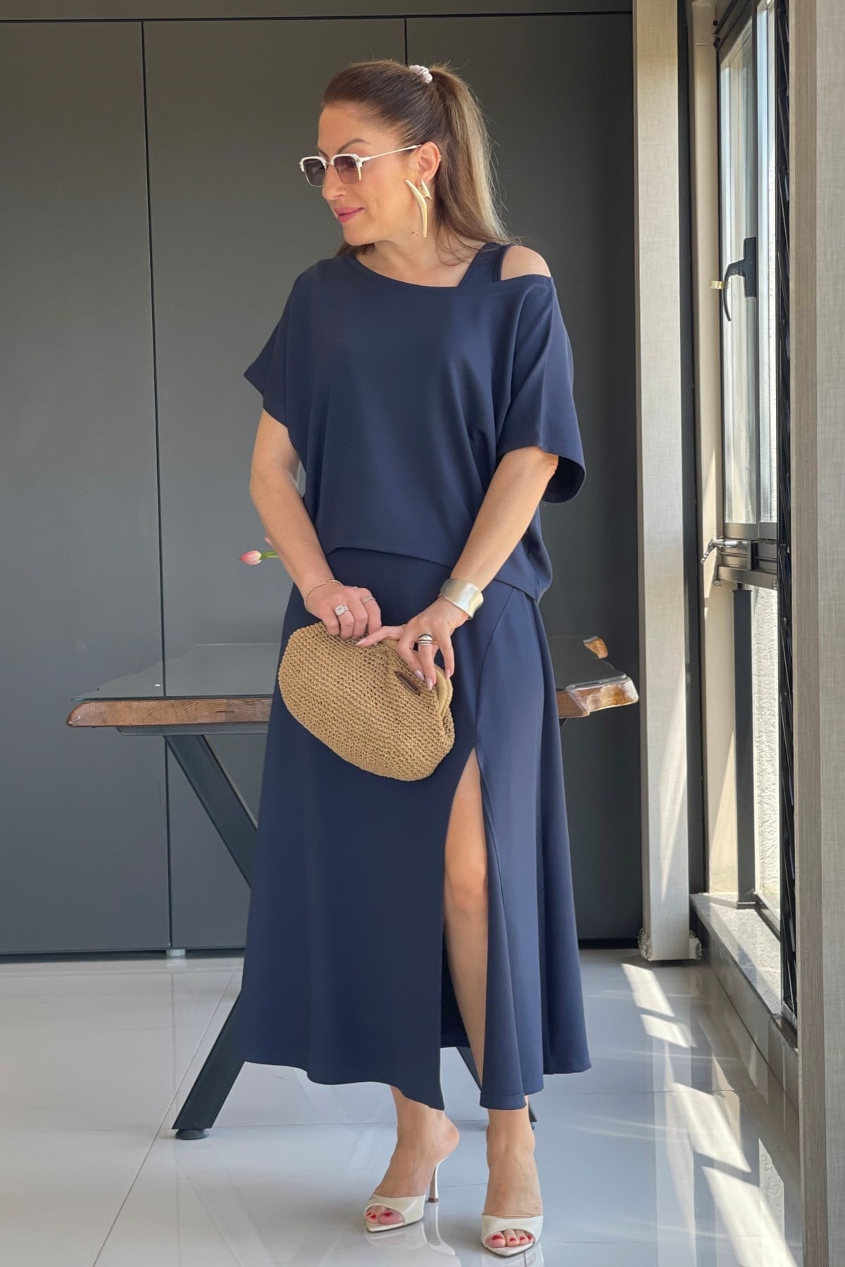 Yırtmaç Detay Lacivert Modal Elbise