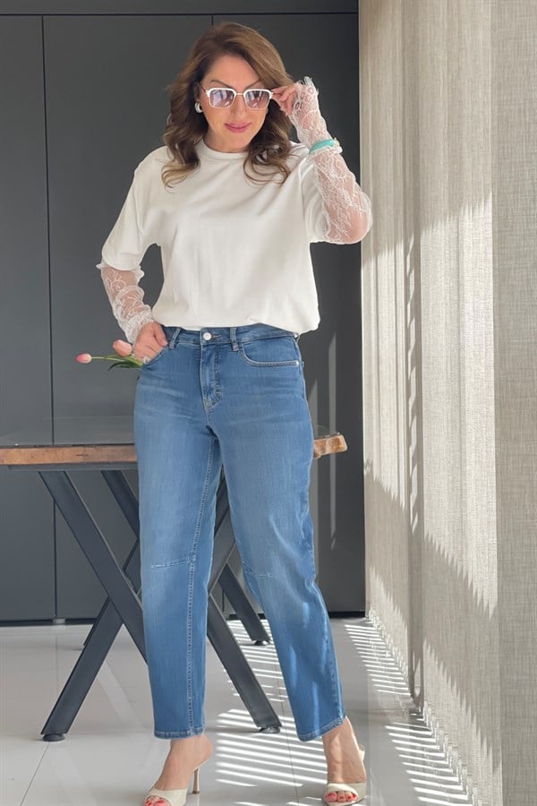 Boyfriend Kot Mavisi Jean