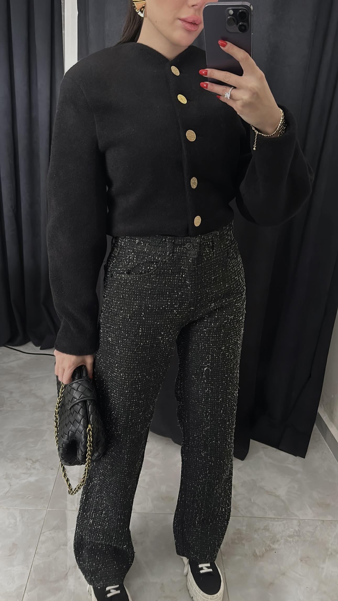 Tiftik Detaylı Siyah Jean