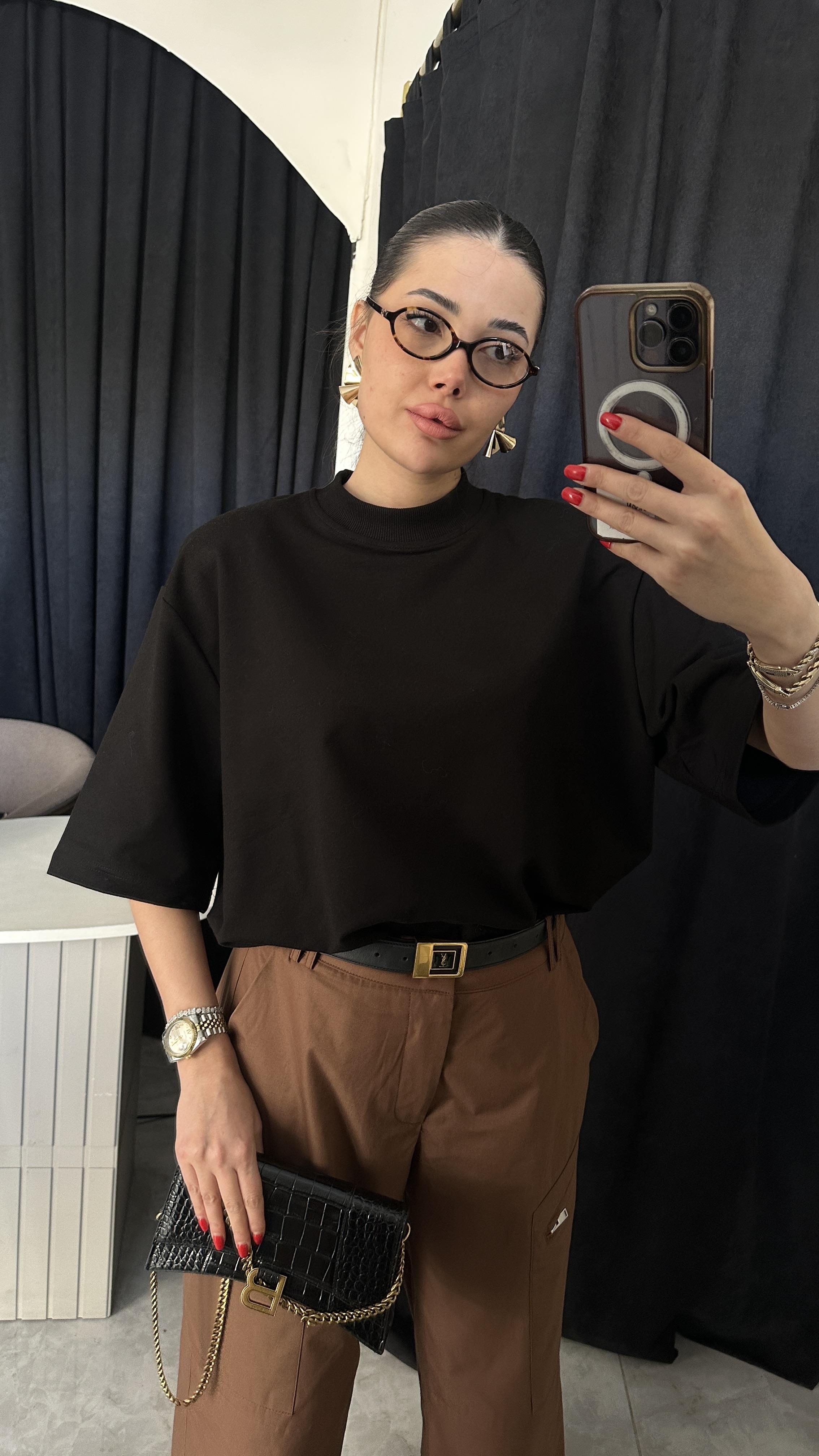 Omuzları Vatkalı Tok Kumas Basic