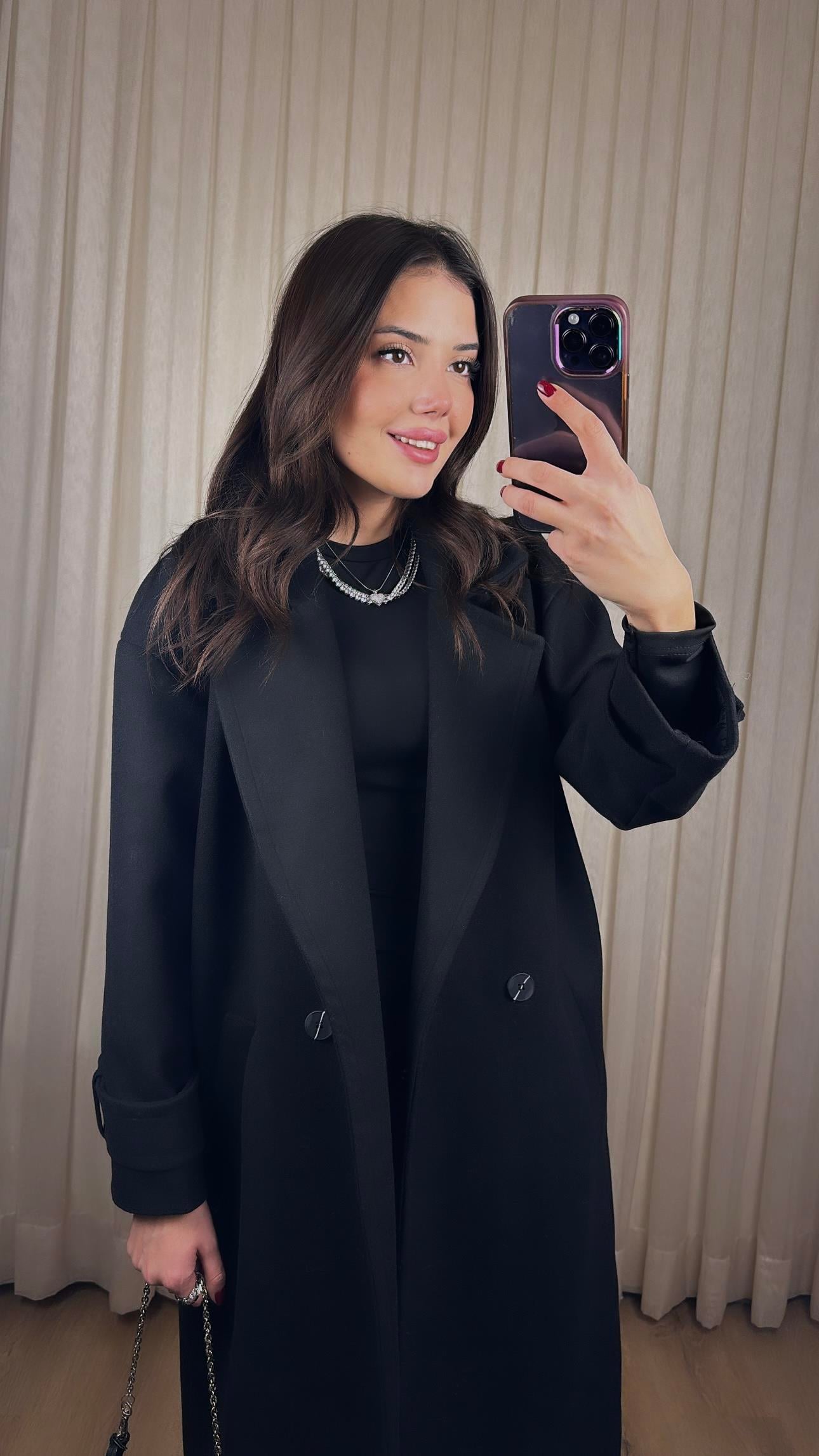 Siyah Astarlı Kaban
