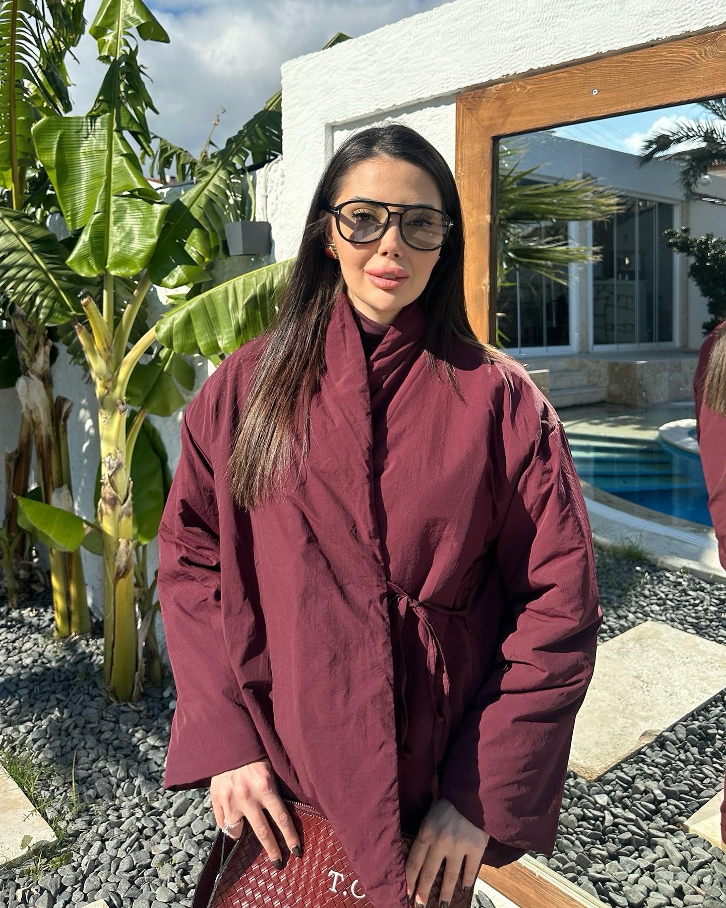 Bordo Bağlama Detaylı Şişme Mont