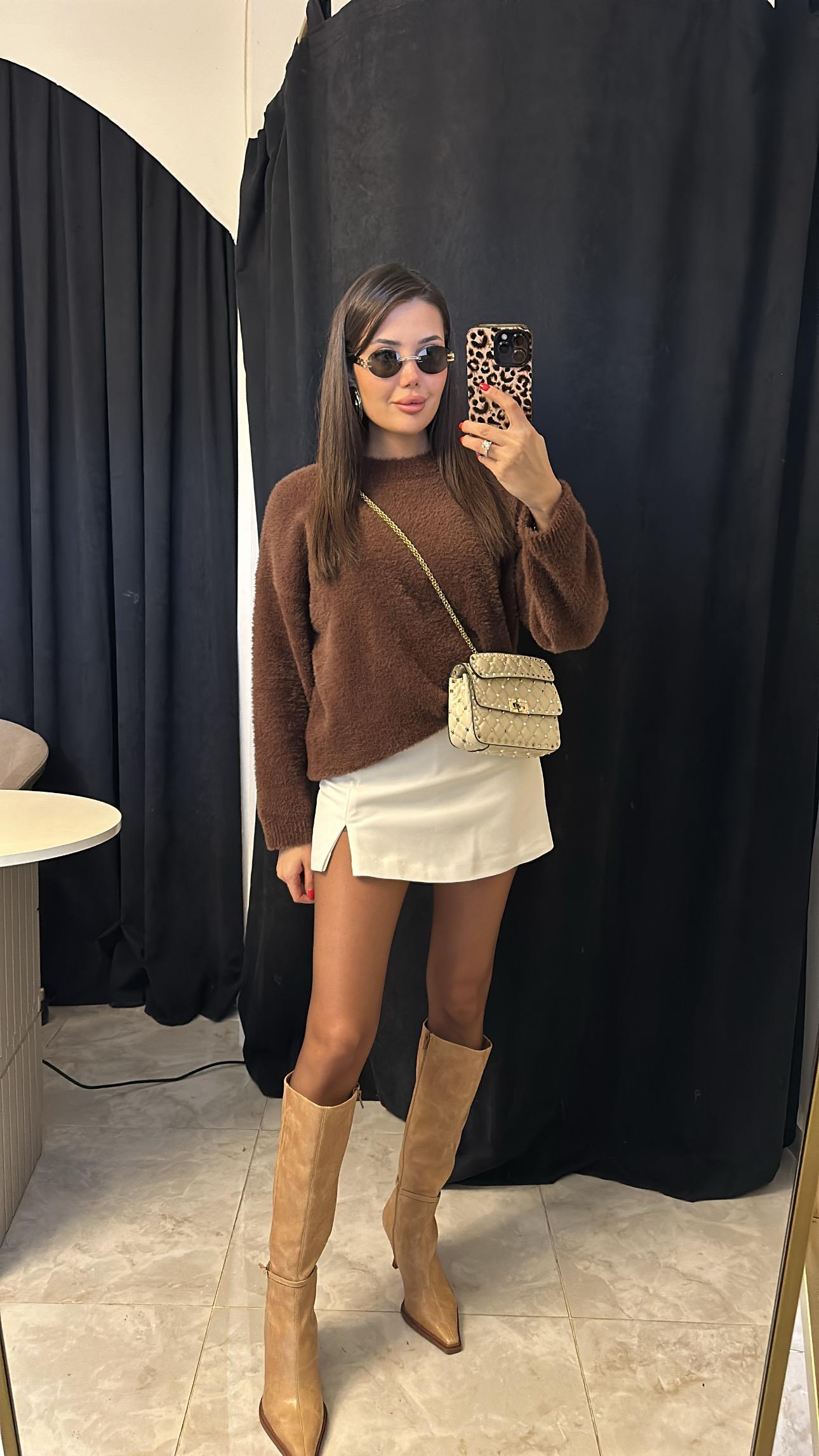 Marka Model Yırtmaclı Şort Etek Beyaz