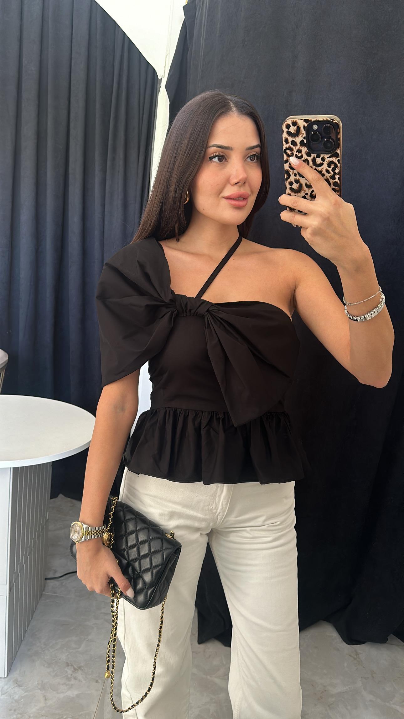 Kurdele Detaylı Top