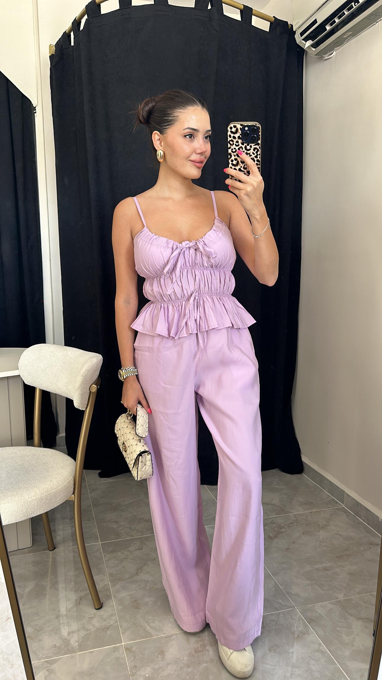 Lila Büzgülü Takım