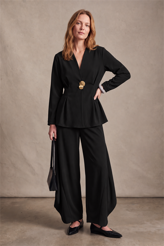 KREP GEORGETTE PENSLİ PEPLUM CEKET