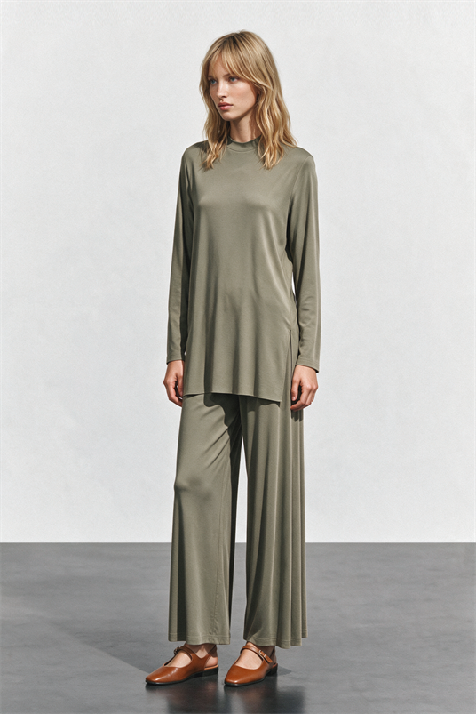 RAYON YUVARLAK YAKA BASIC UZUN BLUZ