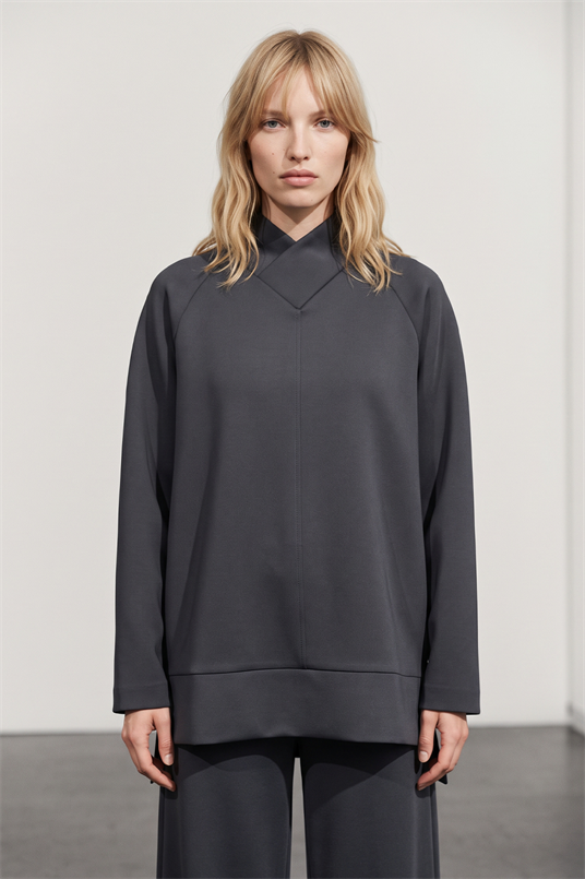 SCUBA REGLAN KOL GENİŞ V YAKA SWEATSHIRT