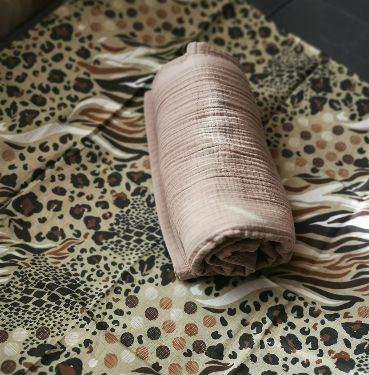 Nature Life - 4 Kat Organik Müslin Battaniye 90x120 - Truffle