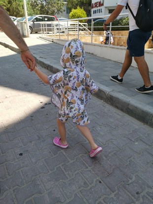 Orange On Branch - Organik Panço 55x55