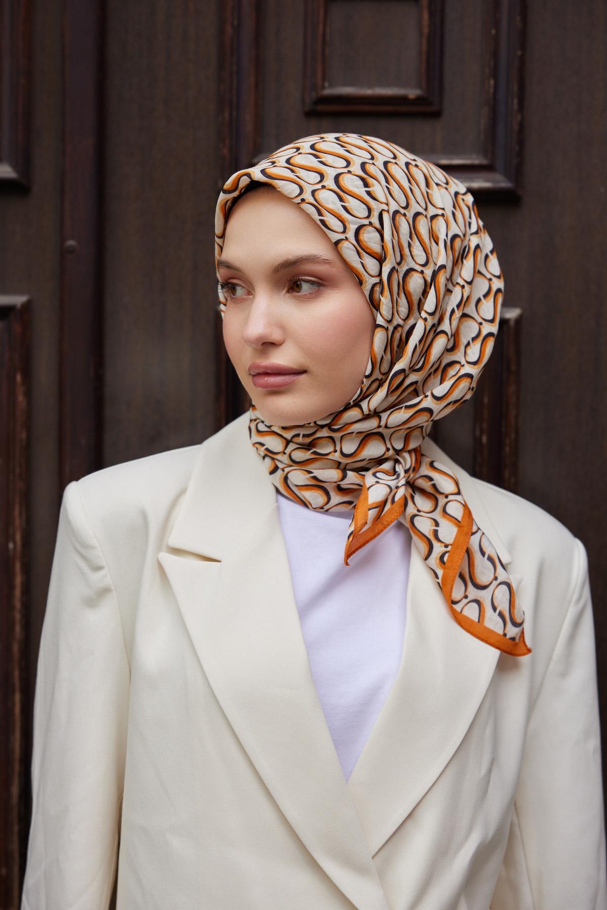 Şalland S Desen Baroq Eşarp TuruncuSALLANDBAROQEŞARP2000Şalland