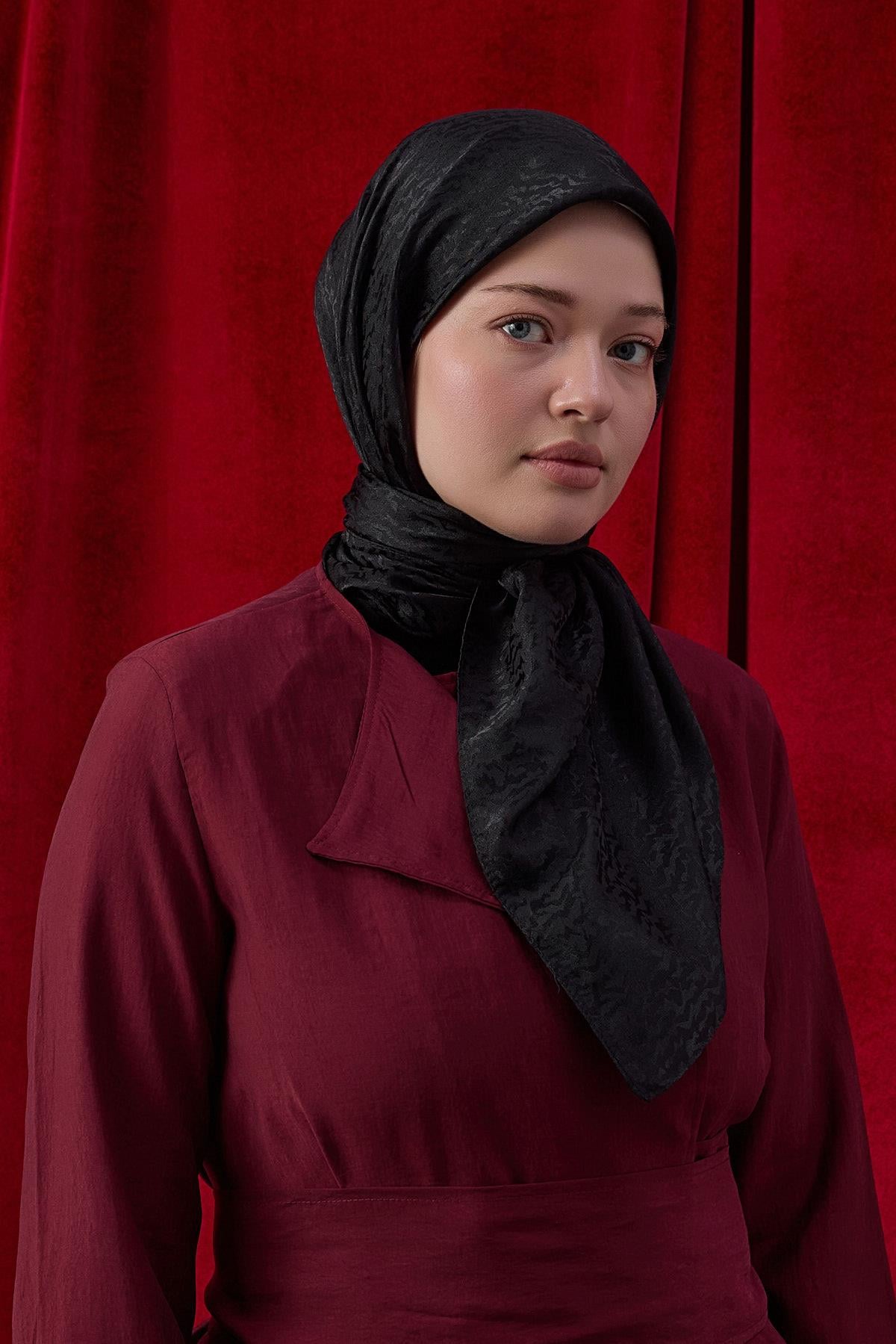 Venedik Siyah ( Nero)2018ŞALLAND