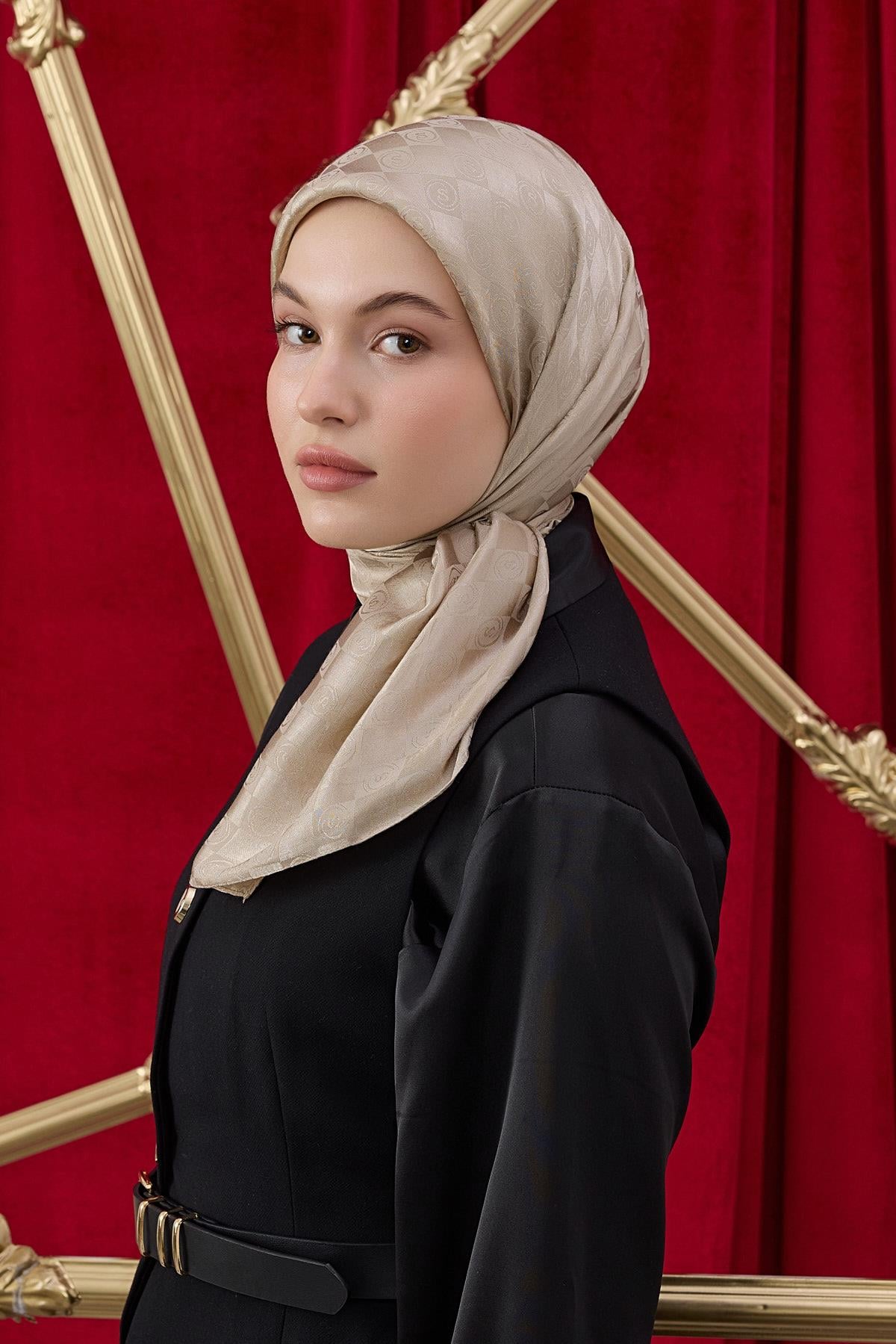 Floransa Vizon (Visone)2037ŞALLAND