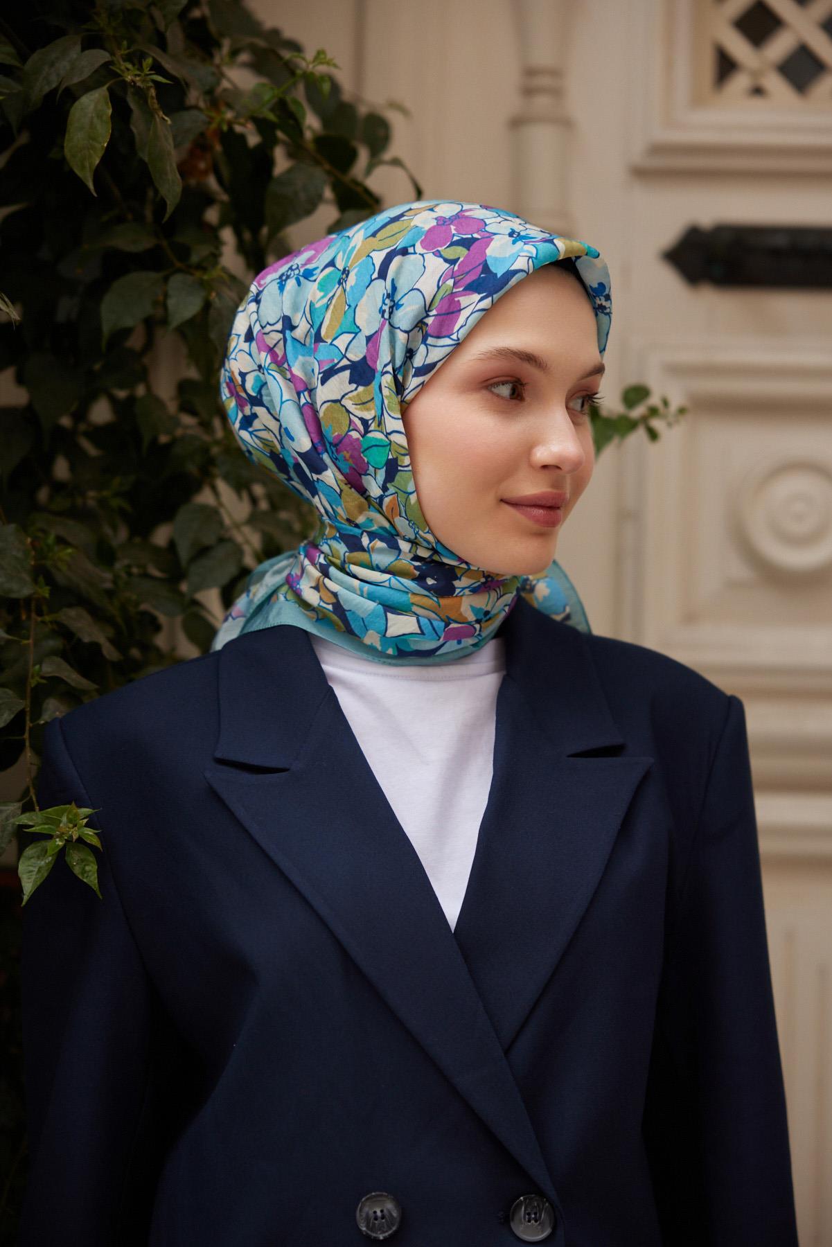 Şalland Baroq Desen Eşarp Turkuaz MaviSALLANDBAROQEŞARP2000Şalland