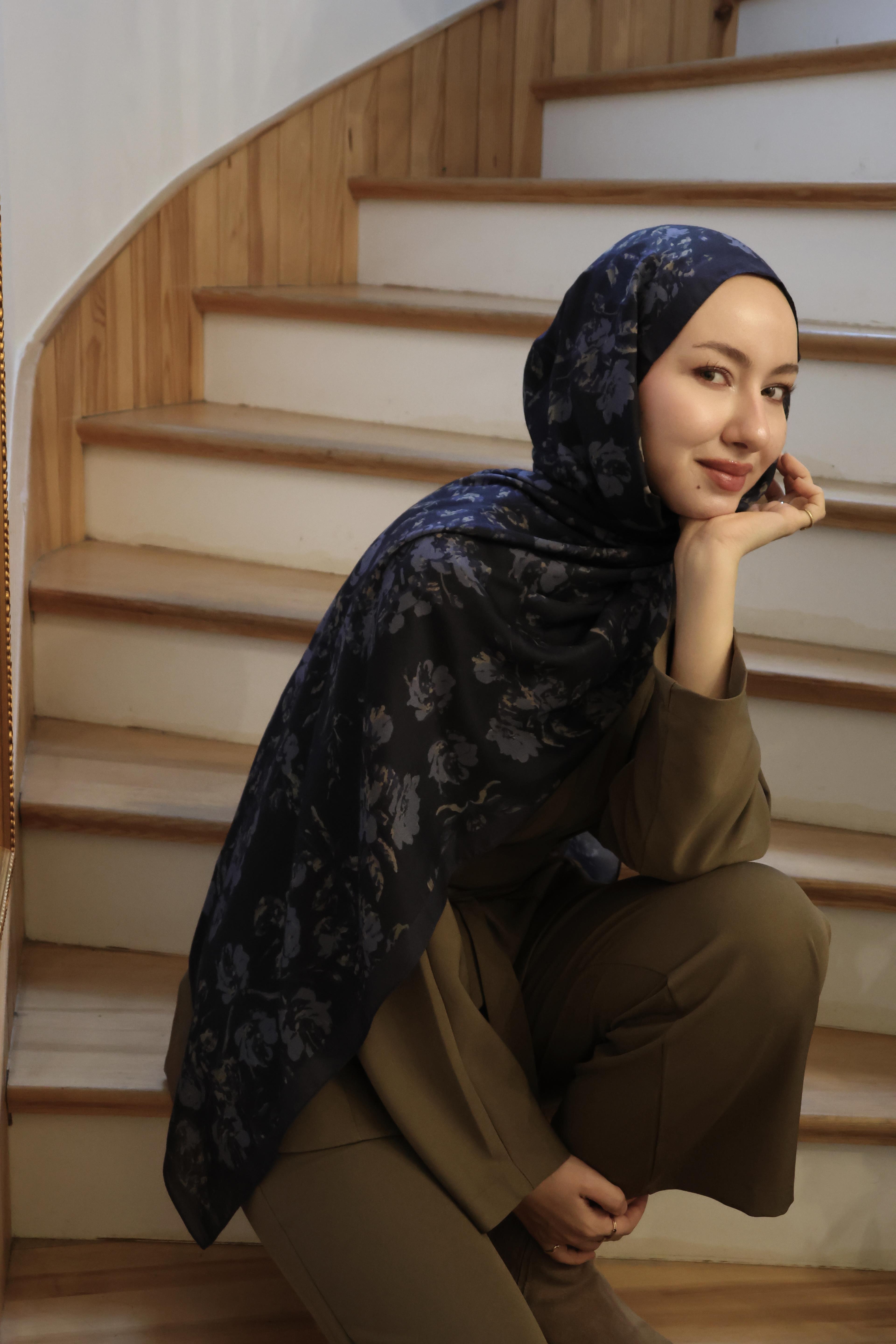 Şalland Vera Desenli Pamuk Viskon Şal Koyu LacivertVERADSNPAMSAL1000Şalland