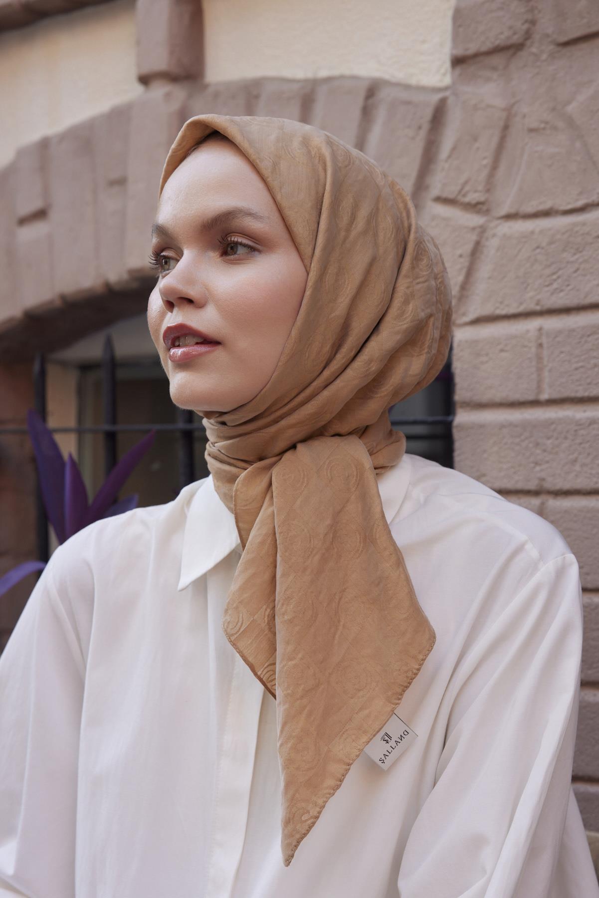 Şalland Viskon Jakar Eşarp KaramelŞLLNDVISKONJAKARESARPŞalland