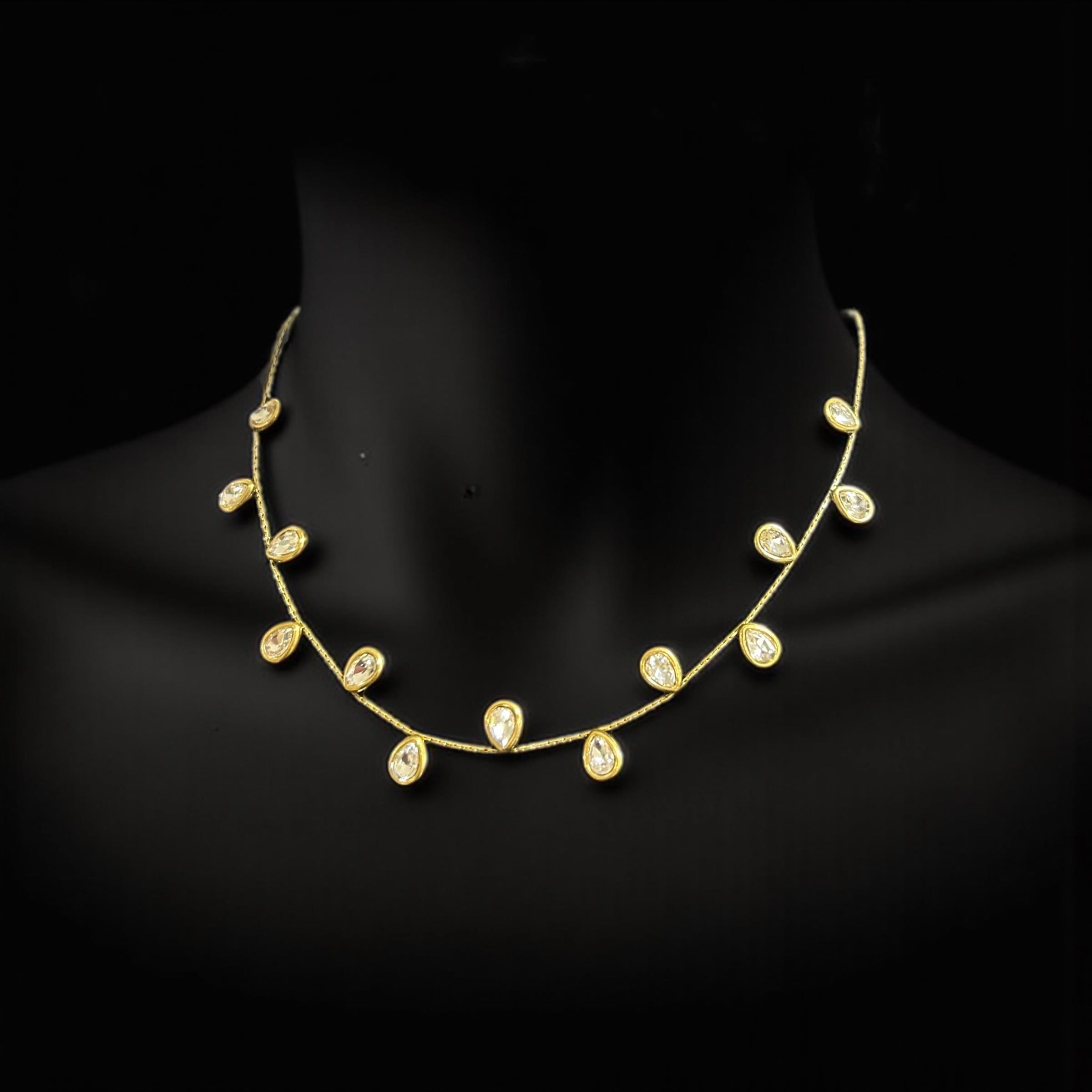 BRZ Collection Altın Renk Damla Taşlı Zarif Kolye