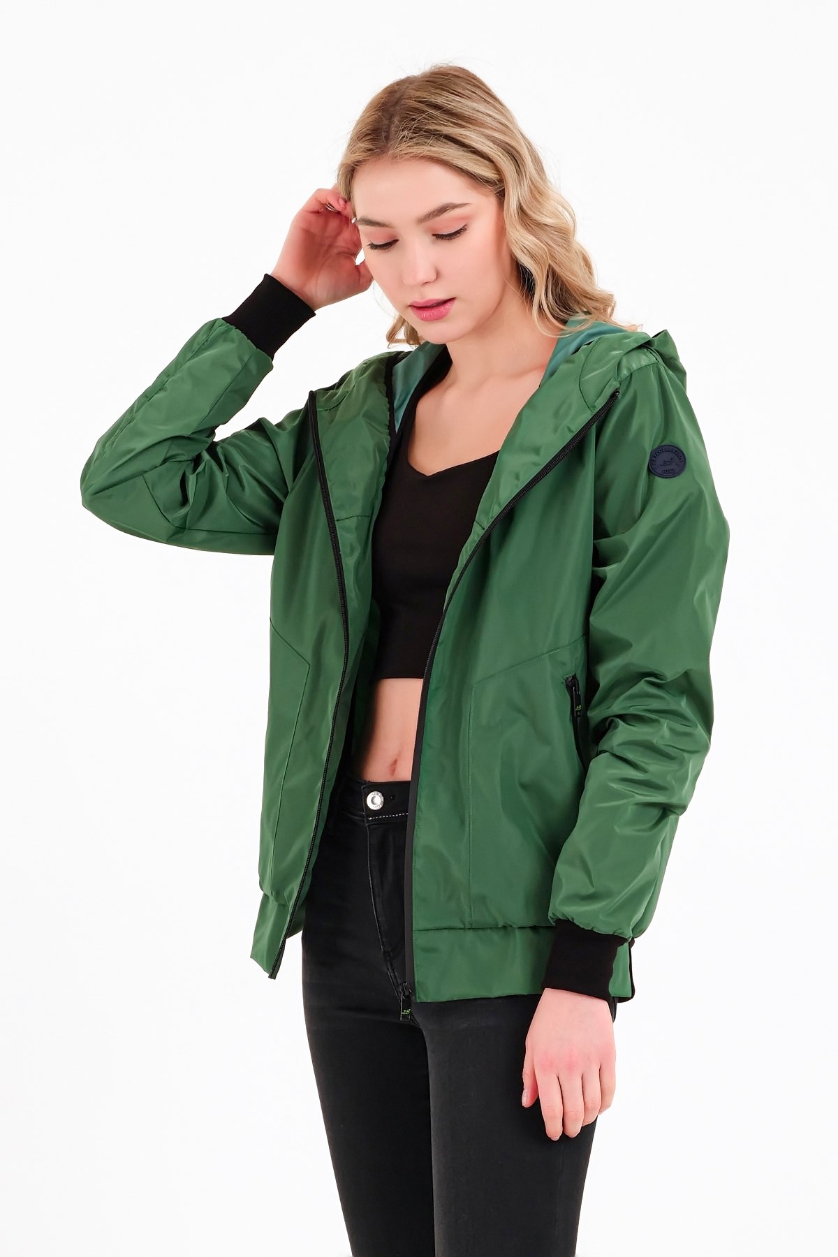 BRZ Collection Özel Kaplamalı Mikro Polyester Kadın Yağmurluk Mont
