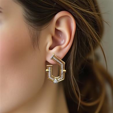 BRZ Collection Altın Renk Geometrik Taşlı Modern Tasarım Küpe