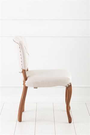 Alfa Kapitone Sandalye