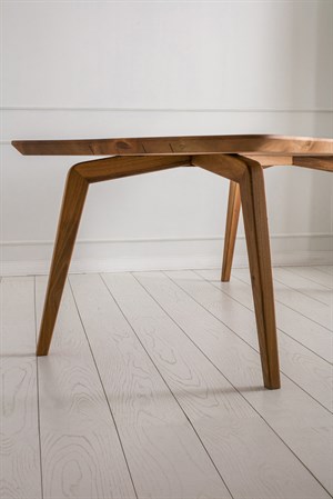 Melina Masif Ceviz Masa