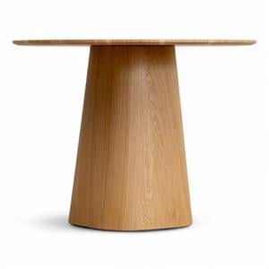 Ovia Yuvarlak Meşe Kaplama Masa