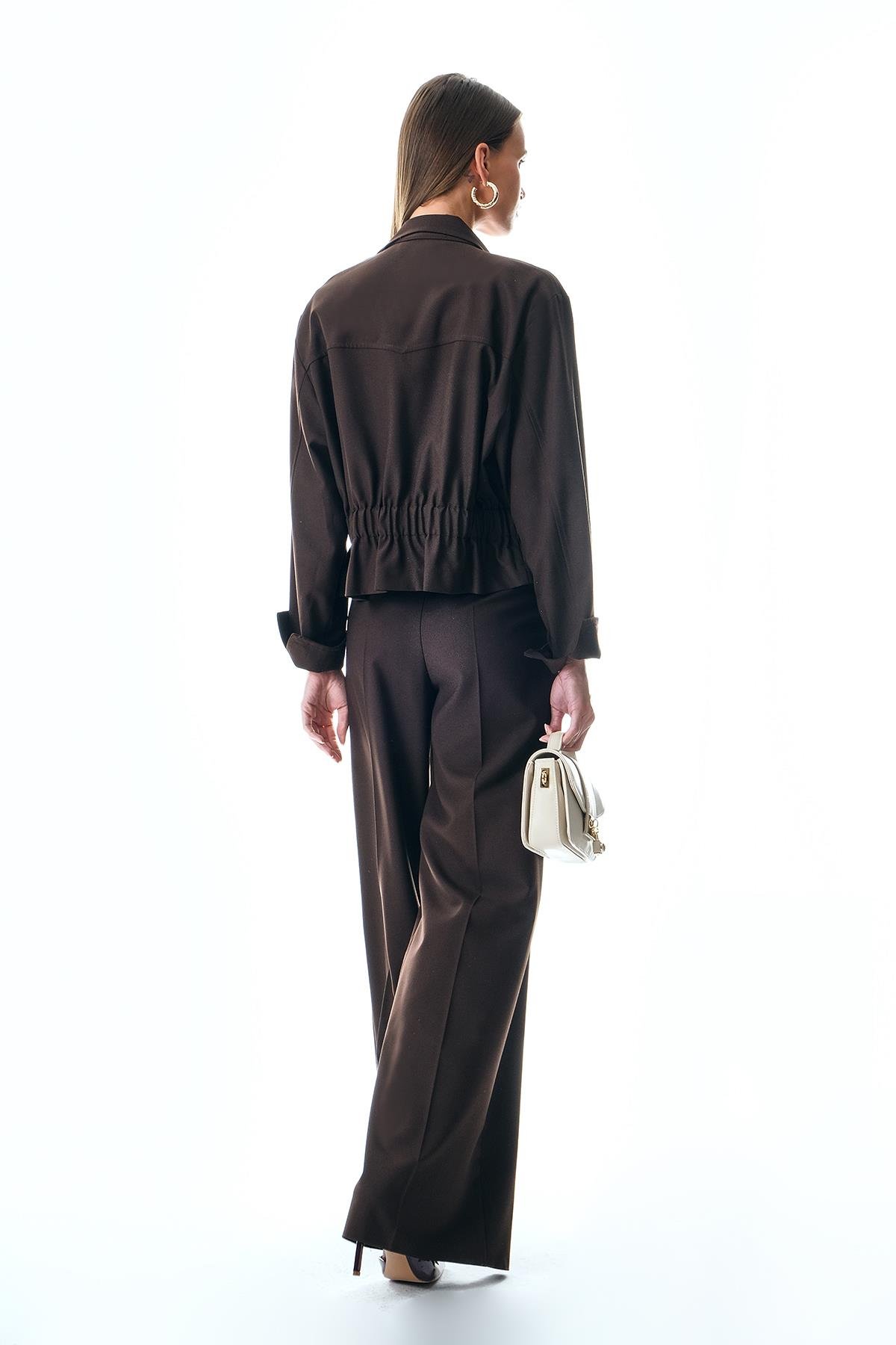 Beli Lastikli Önden Fermuarlı Ceket