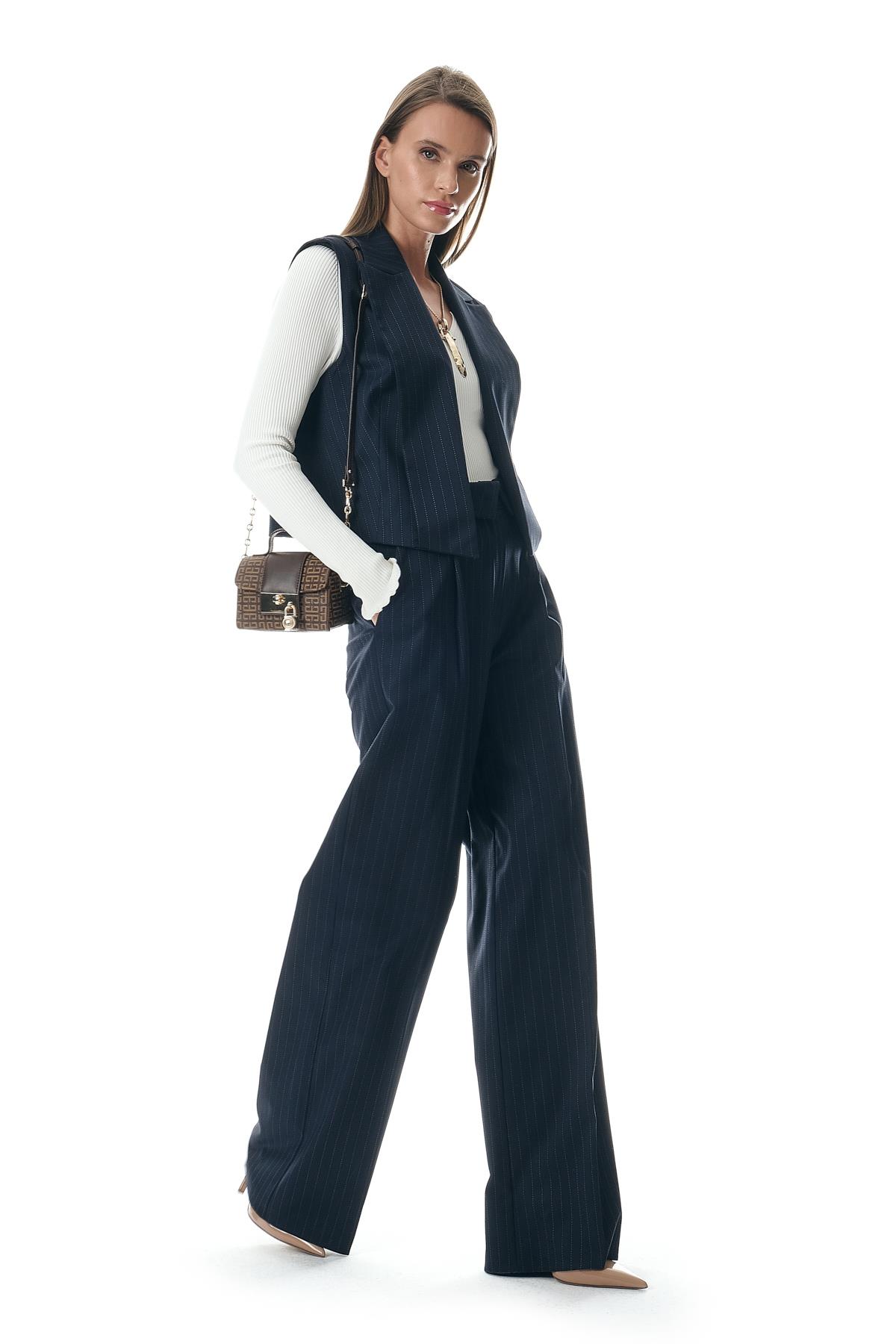 Çizgili Kolsuz Kruvaze Kısa Ceket