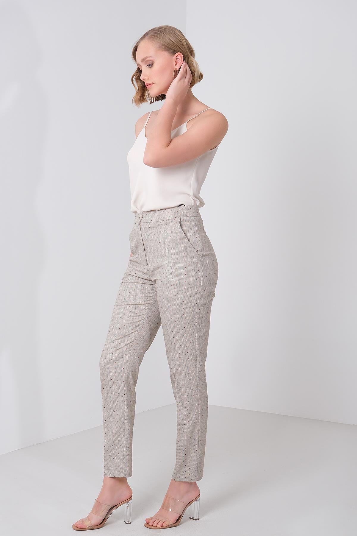 Dokulu Boru Paça Pantolon