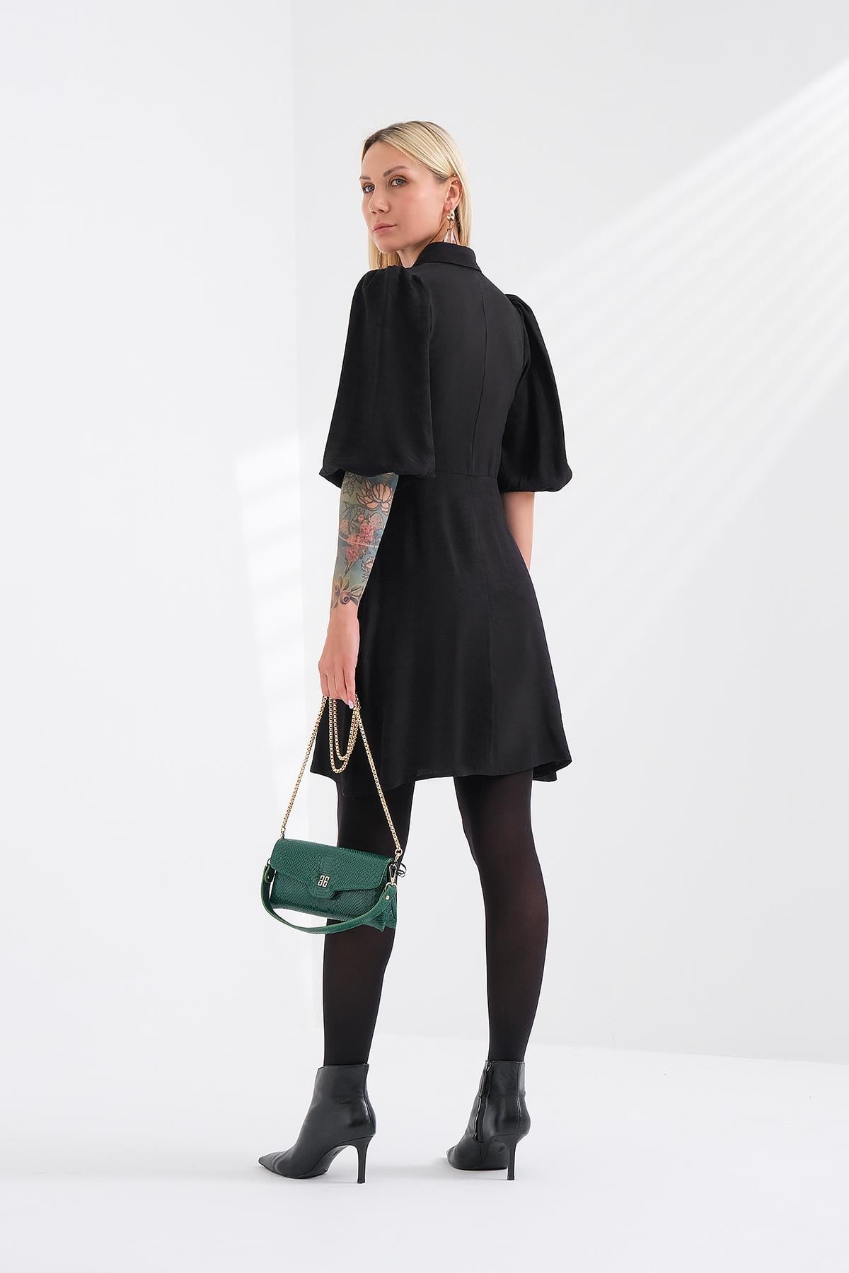 Düğme Detaylı Elbise