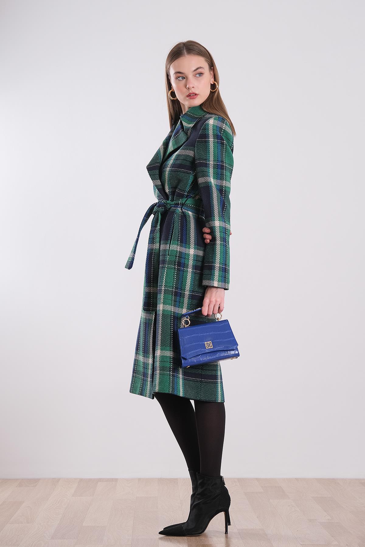 Ekose Detaylı Kuşaklı Kaban