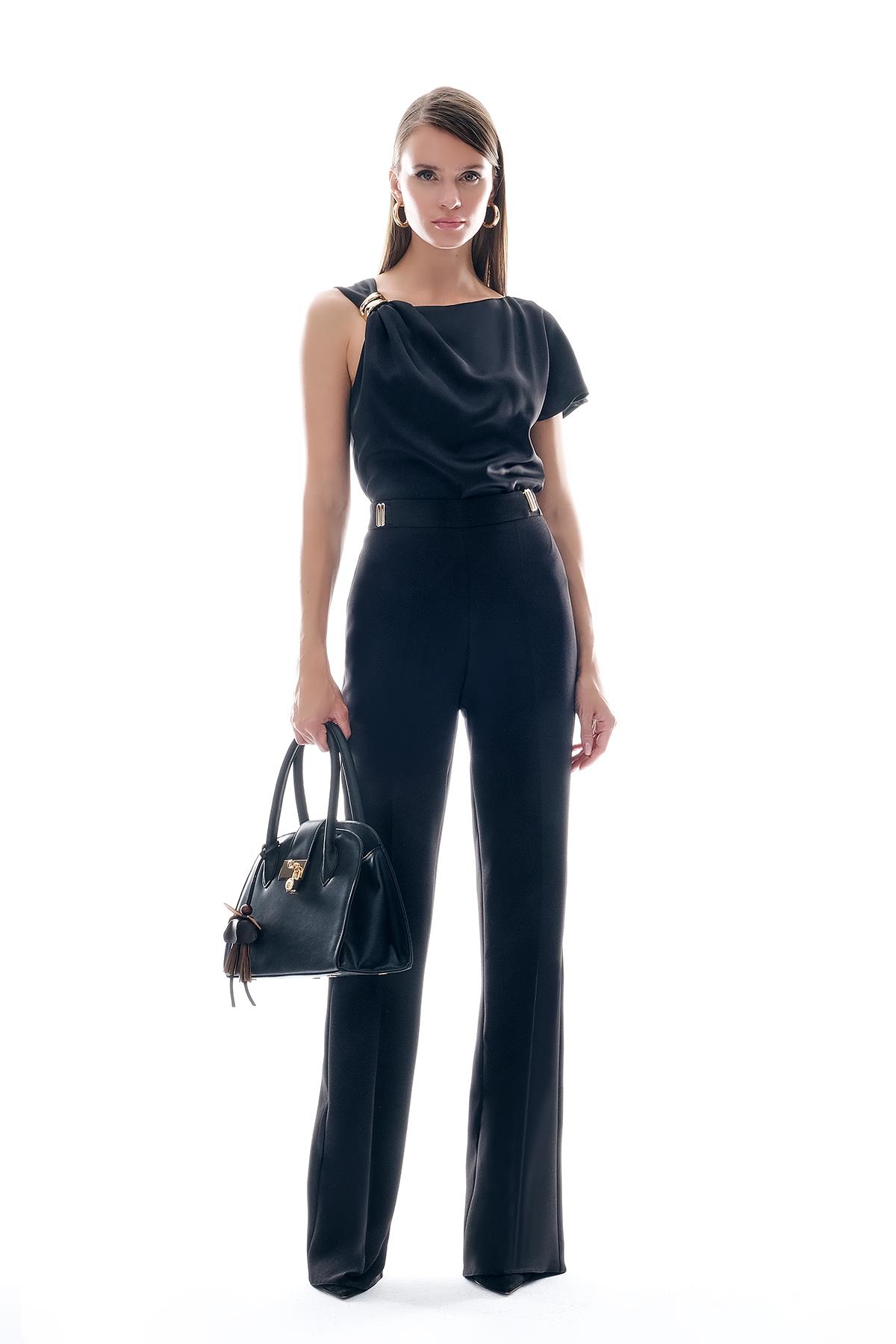 Gold Aksesuarlı Bol Paça Pantolon