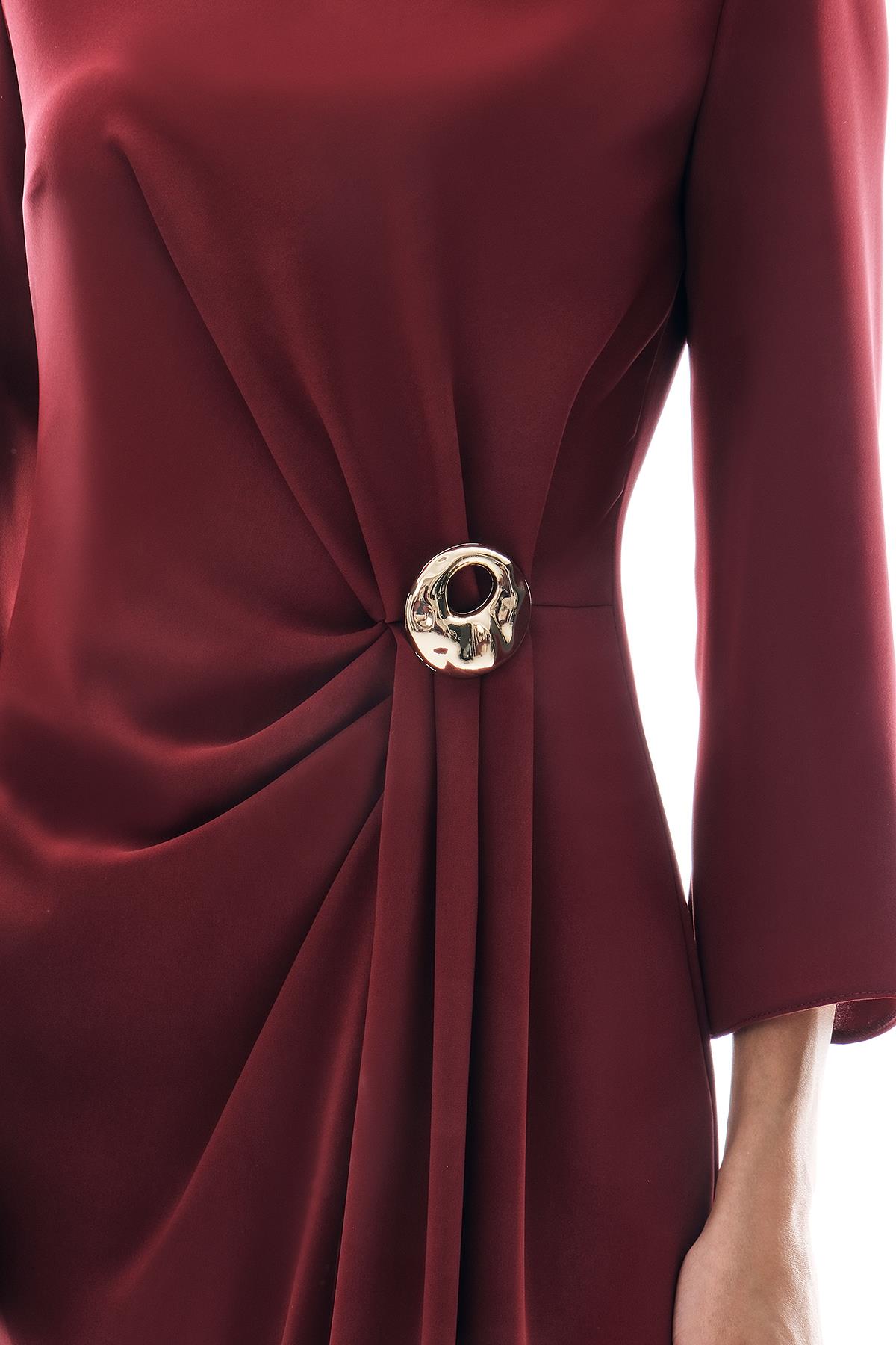 Gold Aksesuarlı Drape Detaylı Elbise