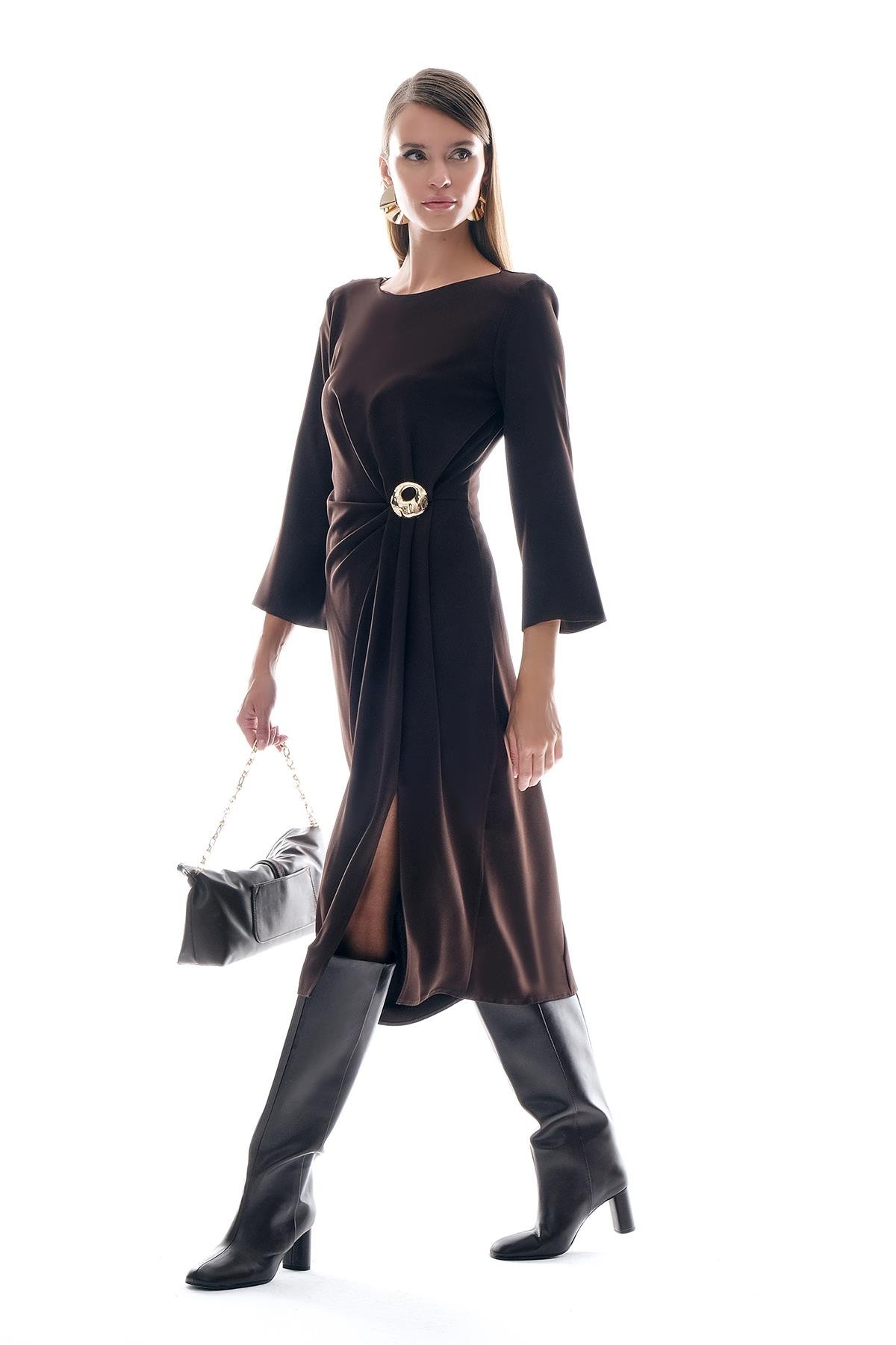 Gold Aksesuarlı Drape Detaylı Elbise