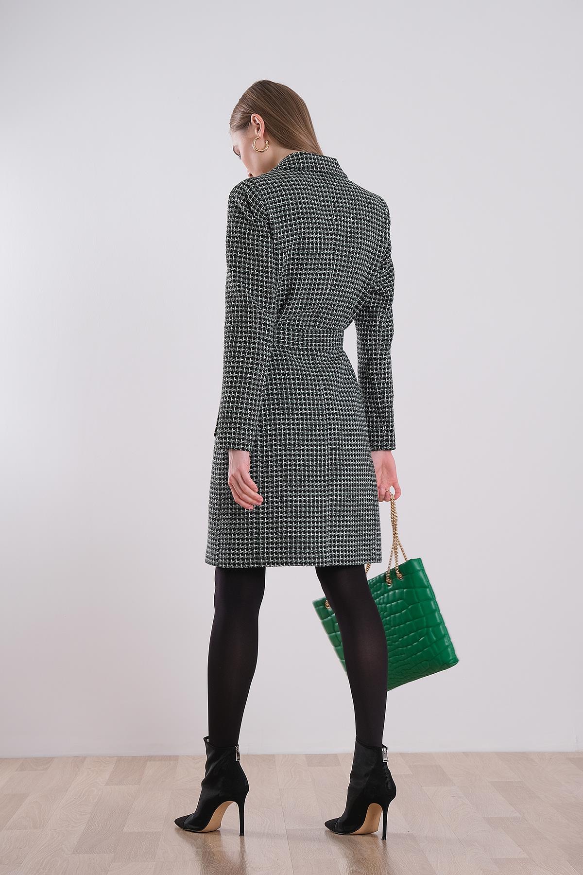 Gold Düğme Detaylı Kaban